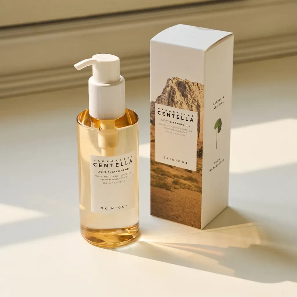 SKIN1004 Madagascar Centella Light Cleansing Oil